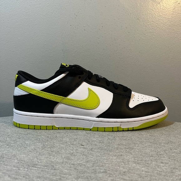 Nike Dunk Low White Black Bright Cactus Men's Shoe Size 11 DV0833 110 - Picture 1 of 11